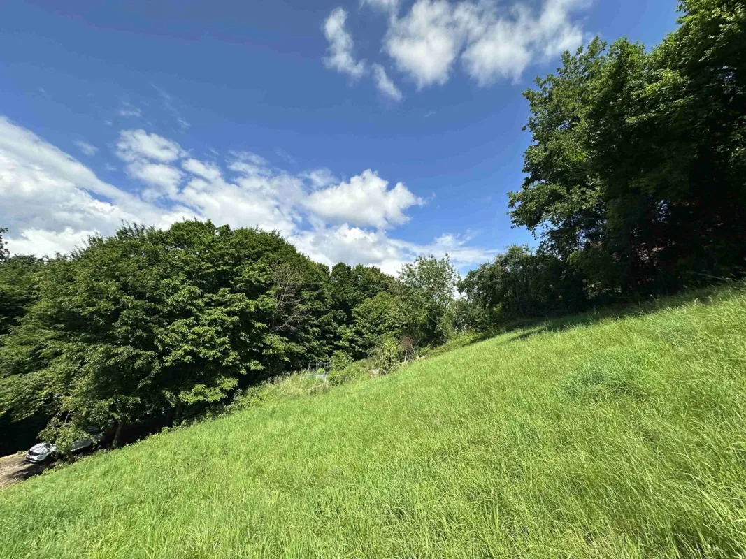 Sonniges Grundstück am Kaiserberg mit atemberaubendem Weitblick über Lannach - Bild 1