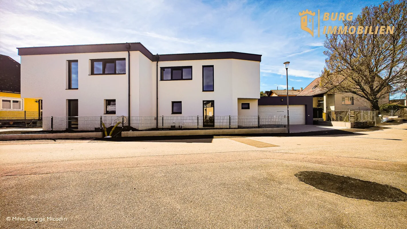 Doppelhaushälfte mit mögliche 4 Schlafzimmer! - Bild 1