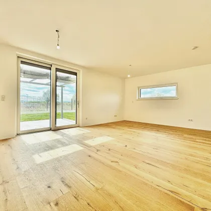 !!HERBSTAKTION!! Exklusives Neubauprojekt - belagsfertig - großzügige Freiflächen - grüne Ruhelage - Luftwärmepumpe - KFZ-Stellplätze - Bild 3