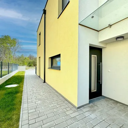 !!HERBSTAKTION!! Exklusives Neubauprojekt - belagsfertig - großzügige Freiflächen - grüne Ruhelage - Luftwärmepumpe - KFZ-Stellplätze - Bild 2