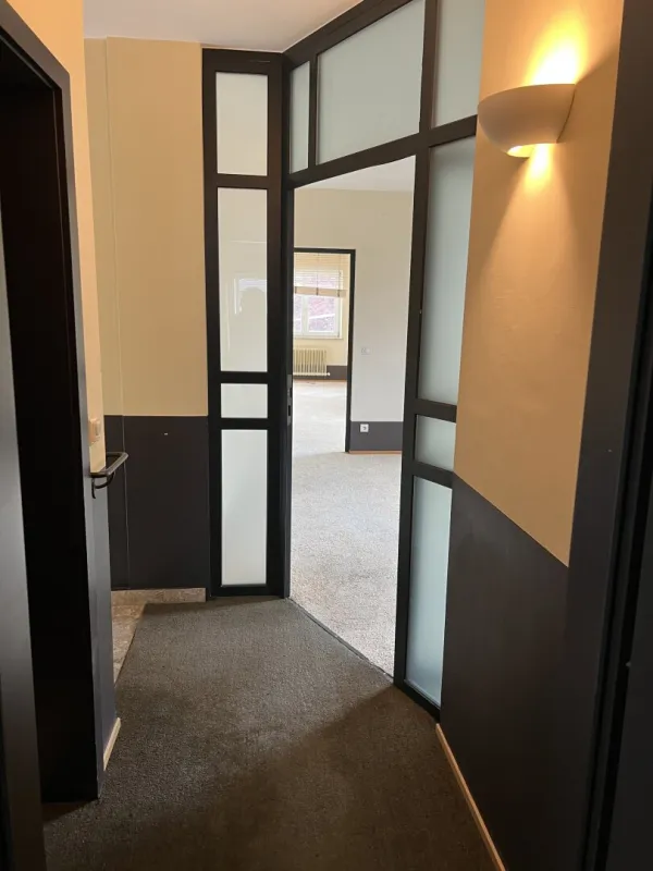 JENBACH - Helle & offene Büroräumlichkeiten im Zentrum von Jenbach - Bild 1