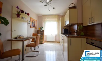 Sanierte 2-Zimmer-Wohnung in zentraler Lage nahe der Donaulände (Fernwärme)