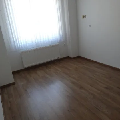 7000 Eisenstadt-Zentrumsnähe 66m² und 100m² Bürofläche mit sehr guten Grundriss ! - Bild 2