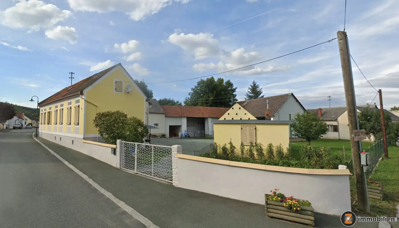 Haus mit Garten, Stadl und Pferdestall - Bild 1