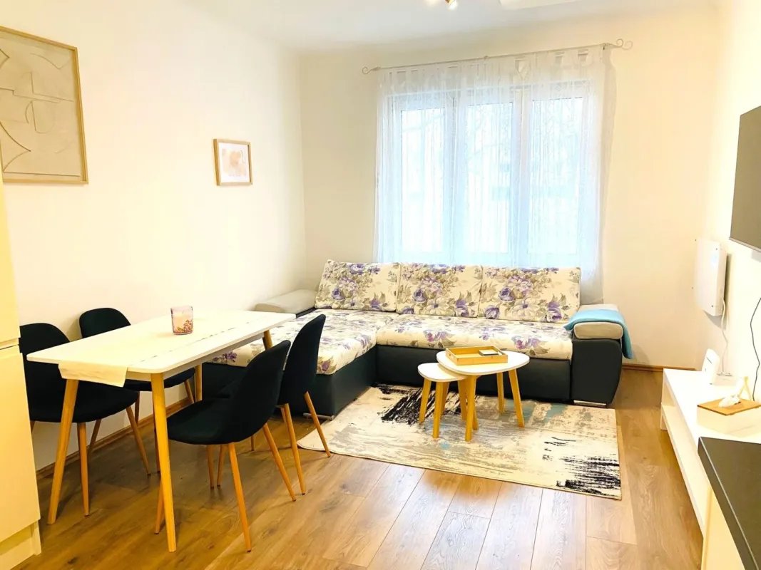 ENTZÜCKENDE 2 - ZIMMERWOHNUNG IN TOP LAGE! - Bild 1