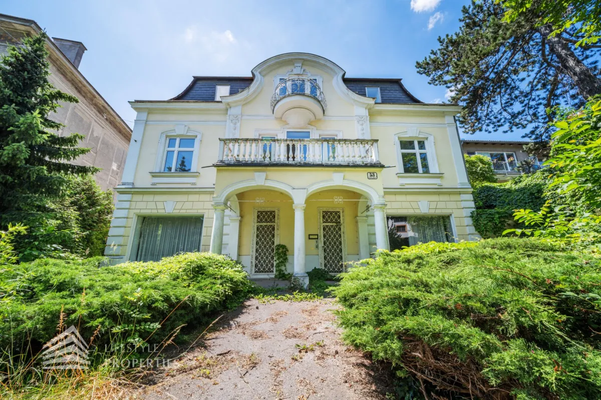 Historische Villa mit Studie für Ausbauprojekt in Grinzinger Bestlage - Bild 1