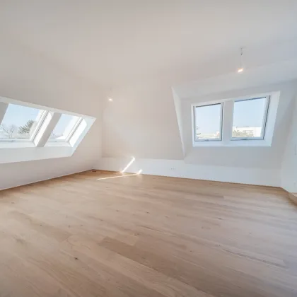 Sonnige 3-Zimmer-Dachgeschoßwohnung mit Dachterrasse und Whirlpool! - Bild 3