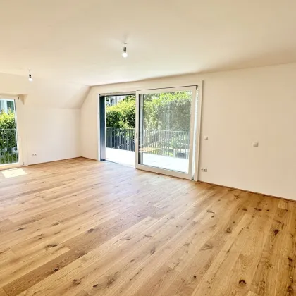 Neuer Preis! Dachtraum, 2 Zimmer-Wohnung + 17 m² Balkon, Erstbezug, Erstklassige Ausstattung, Neubau, luxuriös + Garage - Bild 2