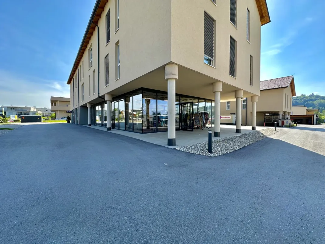 1 TIEFGARAGENPLATZ in HAUSMANNSTÄTTEN ZU VERMIETEN | ab sofort - Bild 1