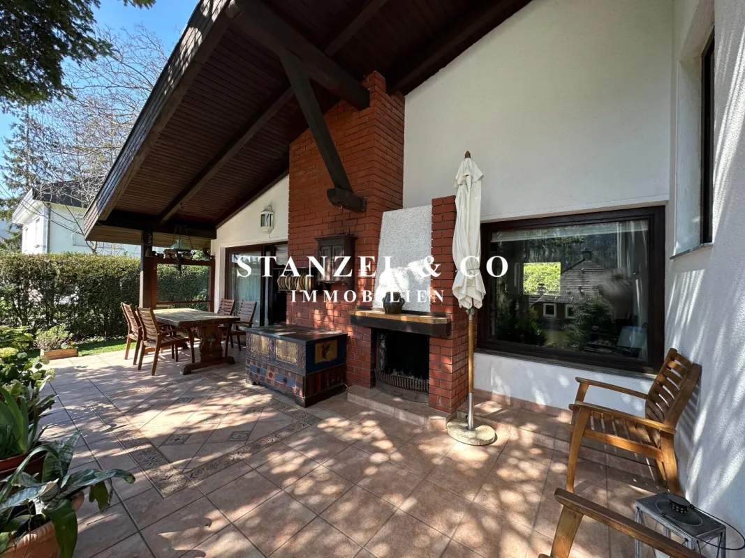 SONNIGES HAUS BEIM PÖTZLEINSDORFER SCHLOSSPARK - Bild 1