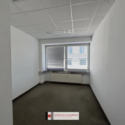 Büro im 2. OG zu vermieten |  klimatisiert - barrierefrei - Lastenaufzug vorhanden - Bild 3