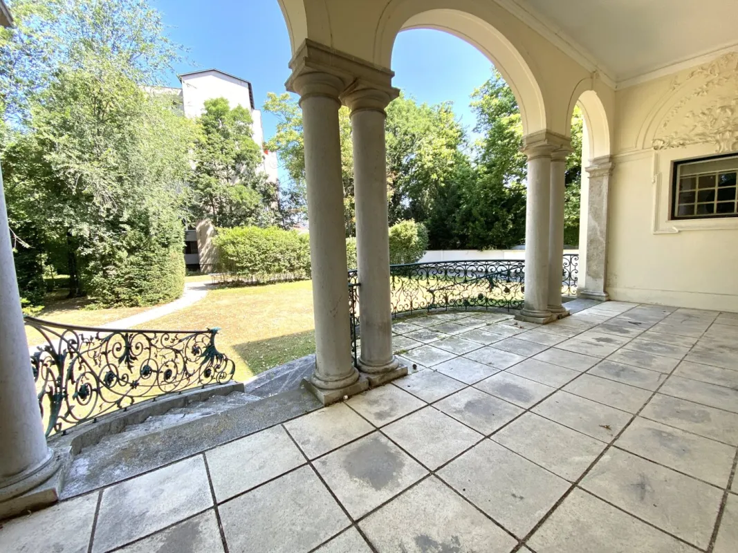 Terrassenwohnung in Jugendstilvilla - Bild 1