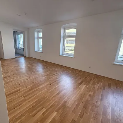 Perfekte City-Wohnung! 2-Zimmer mit Loggia und Einbauküche! - Bild 2