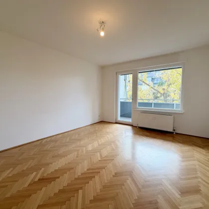 Großzügiger 3-Zimmer-Familienhit mit sonniger Loggia/Balkon! - Bild 3