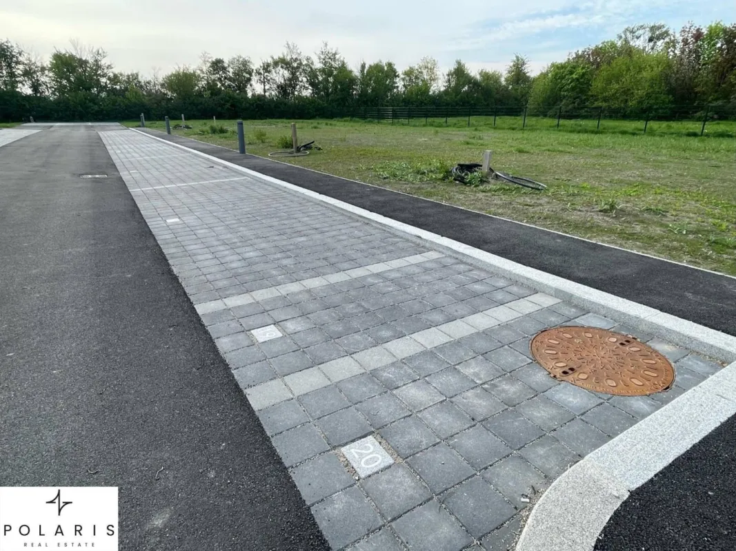 Unbebauter Eigengrund in neu errichteter Kleingartenanlage | 203m² - Ost-West-Ausrichtung - Bild 1