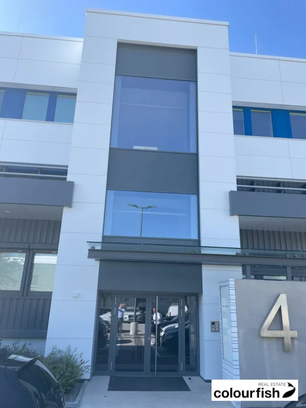 Modernes Büro mit Top Anbindung - Bild 1