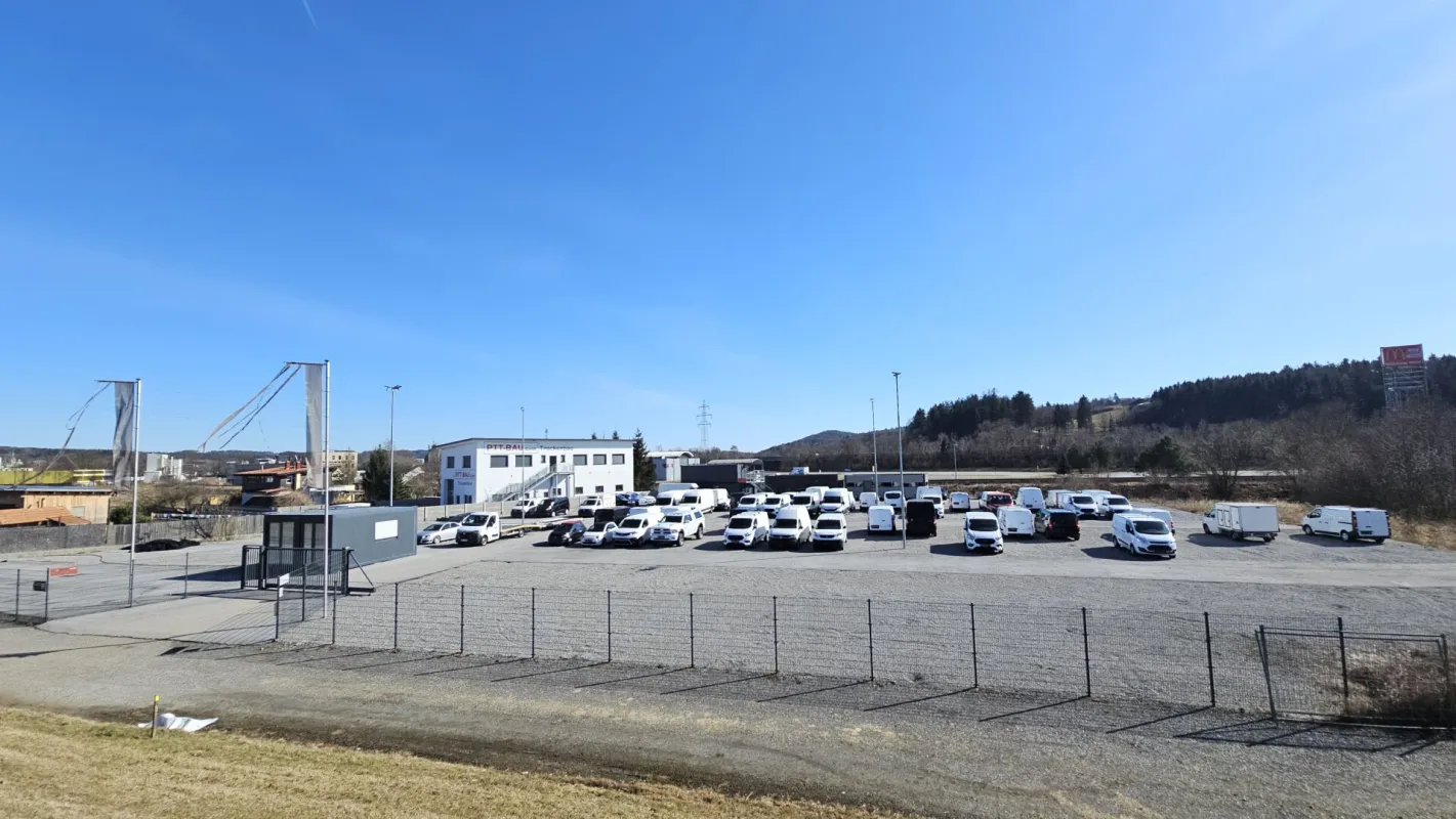 Autoabstellplätze für bis zu 300 Autos, Büro- Container, Toilette, ca. 300 Meter v. Autobahnauffahrt, Gleisdorf bei Graz - Bild 1