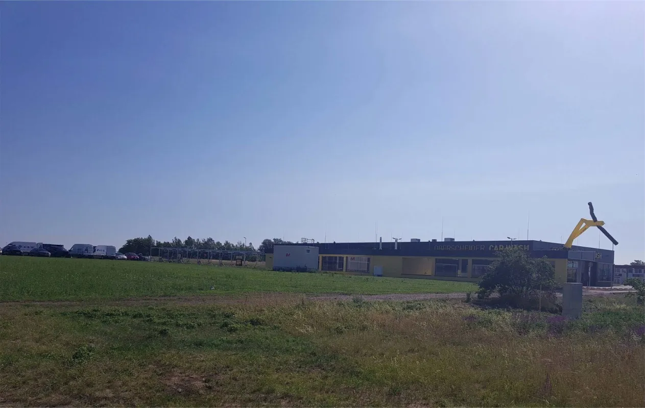 *** PREISREDUKTION *** Wiener Neustadt: Gewerbegrundstück  11.388 m² (nicht teilbar) in frequenter Lage zu kaufen - Bild 1