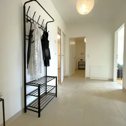 AKTION - 1 MONAT MIETZINSFREI - Traumhafte 3-Zimmer-Wohnung mit Schlossbergblick - Bild 3