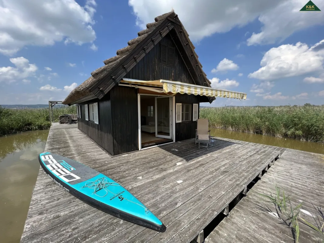 EIN TRAUM - ALLEINRUHELAGE - UNEINSEHBAR - IM NEUSIEDLER SEE - AUF PACHTGRUND MIT YACHTHAFEN BOOTSANLEGEPLATZ - Bild 1