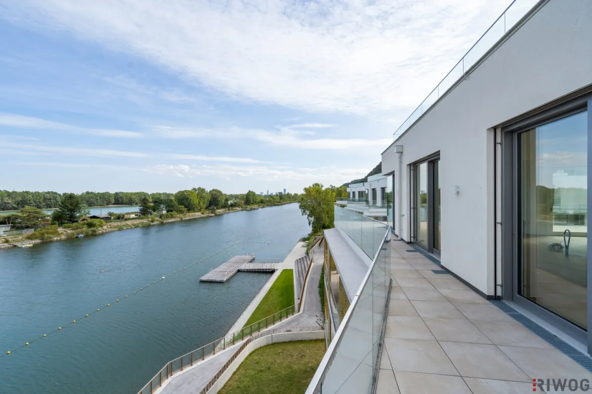 Luxus-Penthouse mit Dachterrasse & Terrasse von ca. 262 m² | Beste Aussicht & direkt am Wasser | 2 Garagenstellplätze - Bild 1