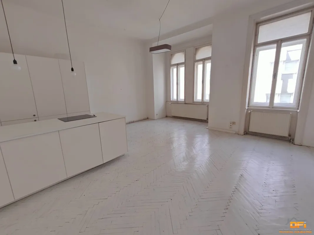 STADTWOHNUNG IN 1070 WIEN: Stilvolle 4-Zimmer Wohnung mit kleinem Balkon - Bild 1