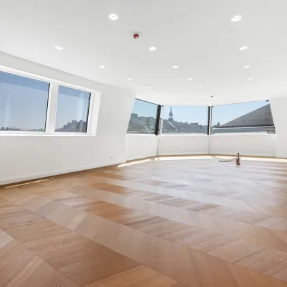 Repräsentative Penthouse Wohnung ohne Schrägen, Wintergarten, Weinkeller, Garage - und nach Wunsch privat concierge Service. - Bild 2
