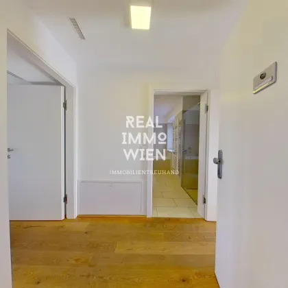 3.Belvedere/Prachtvolle DG Wohnung mit Blick auf Wien in einem alten Herrenhaus. - Bild 2