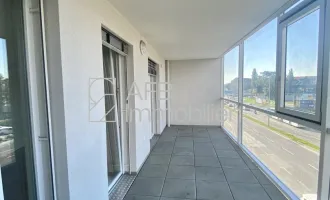 Die ersten 3 Monate mietfrei - 2-Zimmer Genossenschaftswohnung mit riesiger Loggia zu vermieten