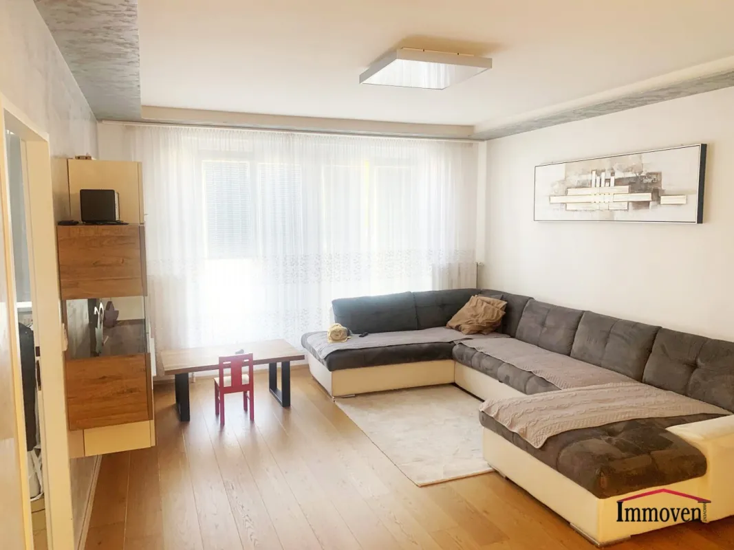 TOPLAGE - generalsanierte 2,5-Zimmerwohnung mit sehr guter Infrastruktur! - Bild 1