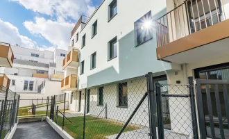 Moderne 2-Zimmer-Dachgeschosswohnung mit Komplettküche, Balkon und Kellerabteil – 1 Monat mietfrei! / ALF52 3-15