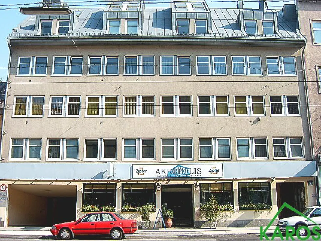 GARAGENPLÄTZE IN SPITZNÄHE WIEDER VERFÜGBAR!!! - Bild 1