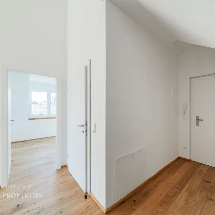 Erstbezug! 2,5-Zimmer Dachgeschosswohnung mit Garten und Terrasse, Nähe Fridtjof Nansen Park - Bild 2