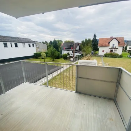 NEUBAUWOHNUNG mit herrlichem Balkon und Tiefgaragenparkplatz in ruhiger und zentraler Lage - Bild 2