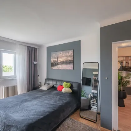 befristet vermietete 3 Zimmer -Wohnung mit Loggia im 8.Stock inkl. Fernblick - Bild 2