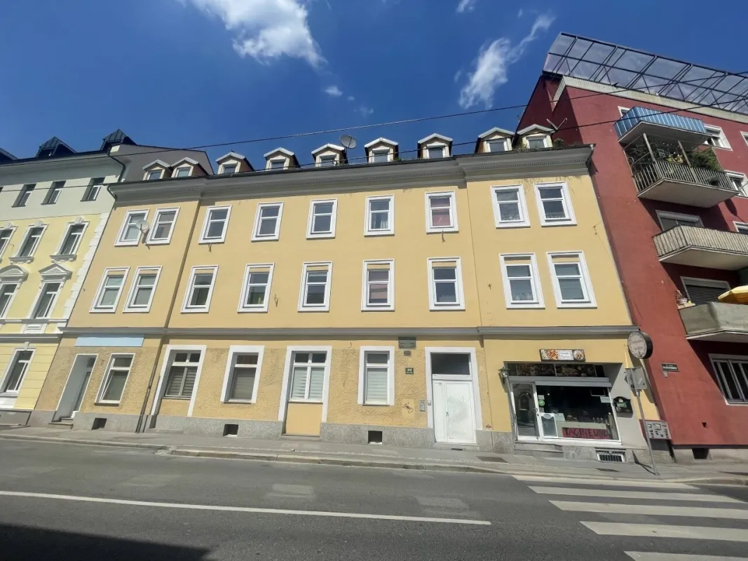 4-geschossiges Zinshaus in unmittelbarer Nähe zur Innenstadt im hippen Bezirk Lend - Bild 1