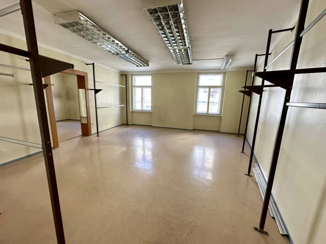 Großzügige Gewerbefläche in hochfrequentierter Innenstadtlage am Südtiroler Platz - Bild 1