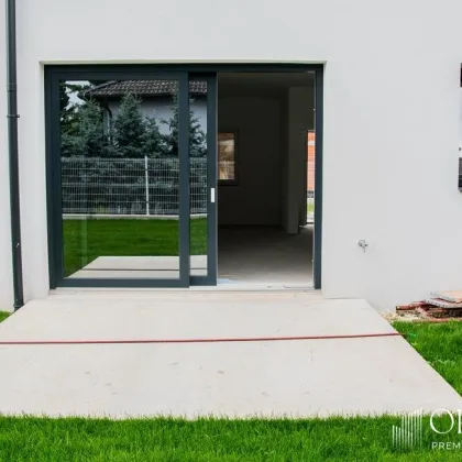 EXKLUSIVES ,MODERNES WOHNEN IM 4 ZIMMER  REIHENHAUS IN STRASSHOF AN DER NORDBAHN !!! - Bild 3