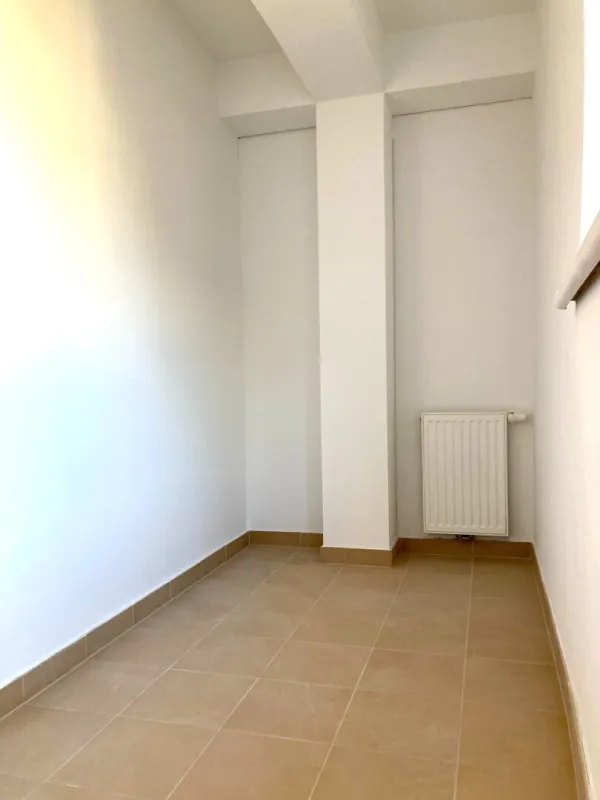 Schöner Homeofficeraum mit Heizung! - Bild 1