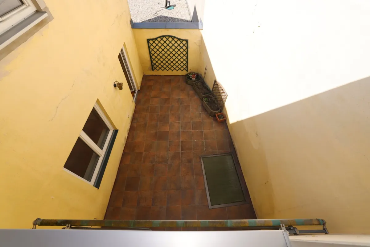 Viel Platz im liebenswerten Bürgerhaus mit uneinsehbarer Terrasse beim Nussdorfer Platz I Direkt am Fuße des Nussbergs und des Kahlenbergs - Bild 1