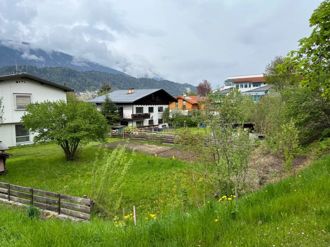 Baugrundstück in Wattens - zentrumsnähe -  Sonnenlage. - Bild 1
