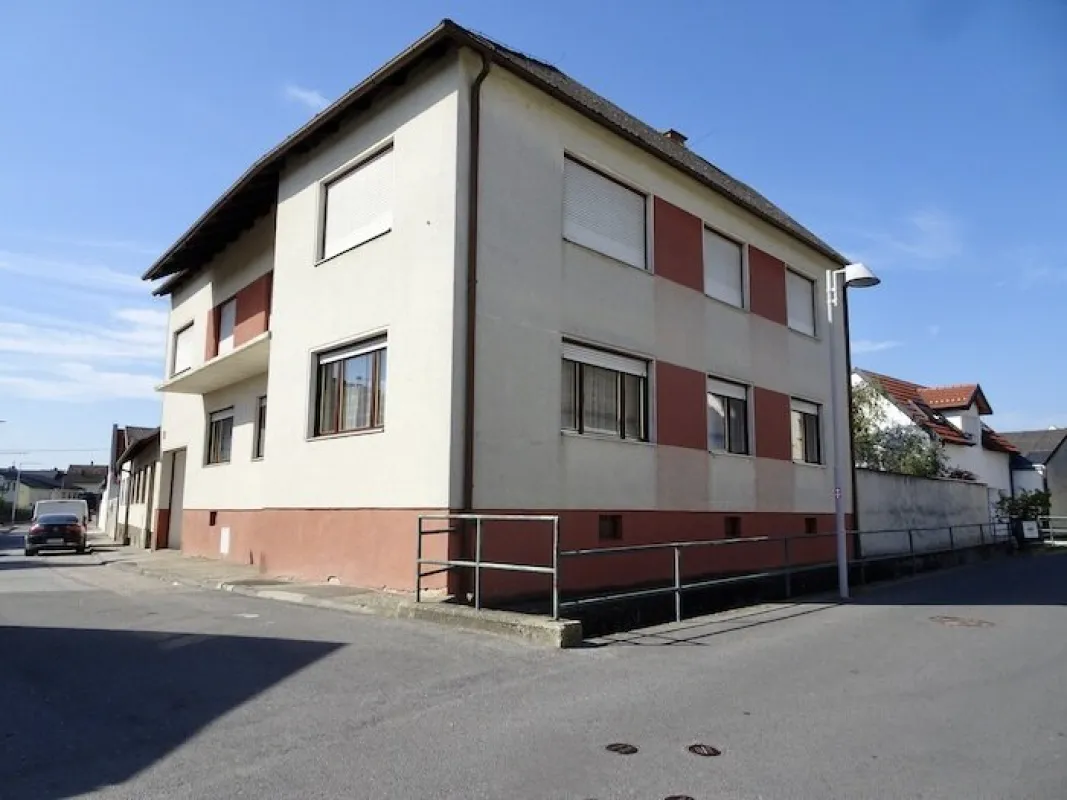 Ein- oder Zwei-Familienhaus + Chance zum Gestalten + sonniger Garten - Bild 1