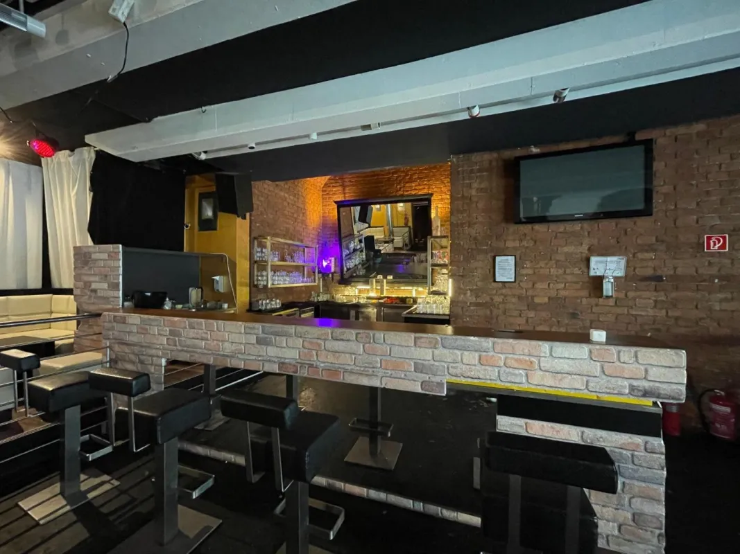 Disco/Club in perfekter Lage bei U-Bahn Station - Bild 1