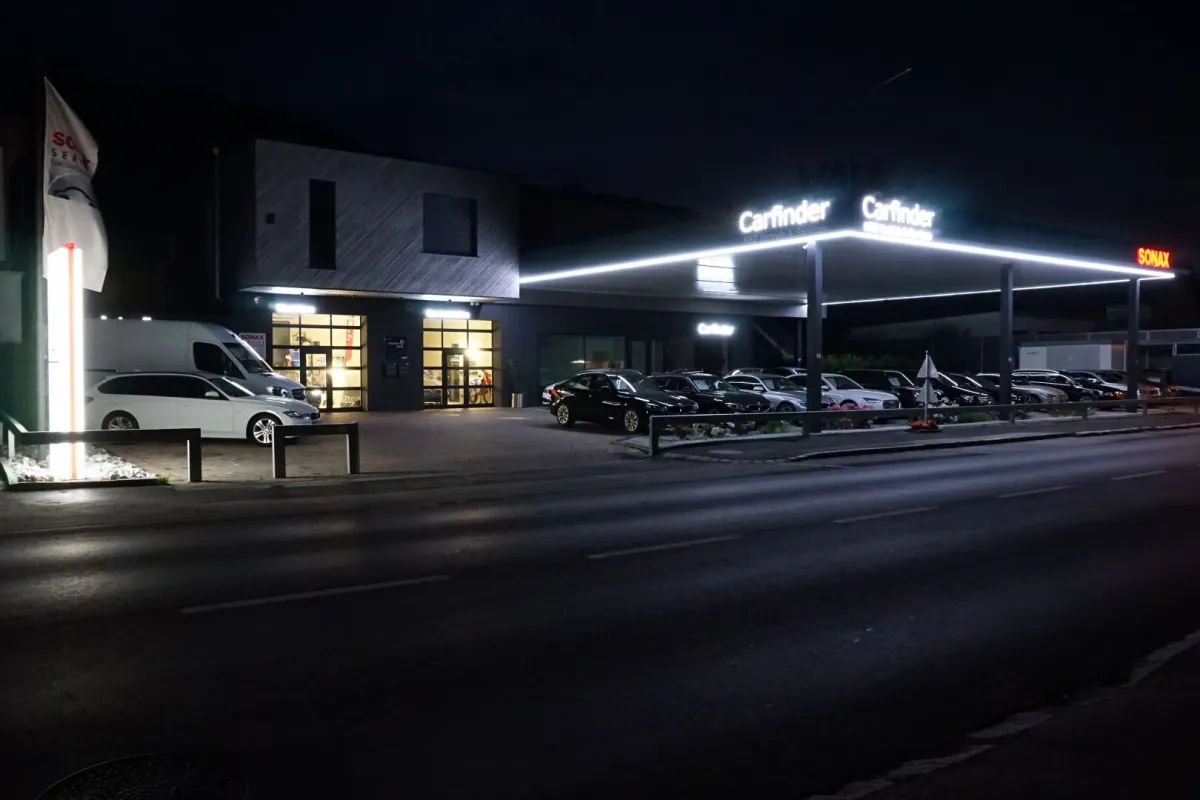 Moderne, bestens ausgestattete KFZ-Werkstatt, auch für §57 Überprüfungen, Hebebühnen, E-Ladestation und Personalräume! - Bild 1