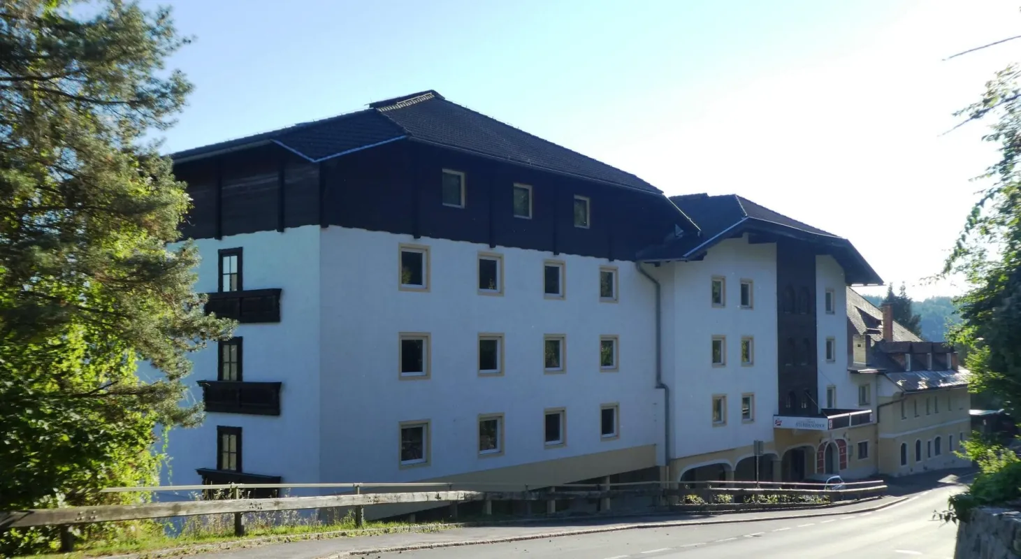 Mittelkärnten – Familienhotel in einem der reizvollsten und beliebtesten Erholungsgebiete zu kaufen! - Bild 1