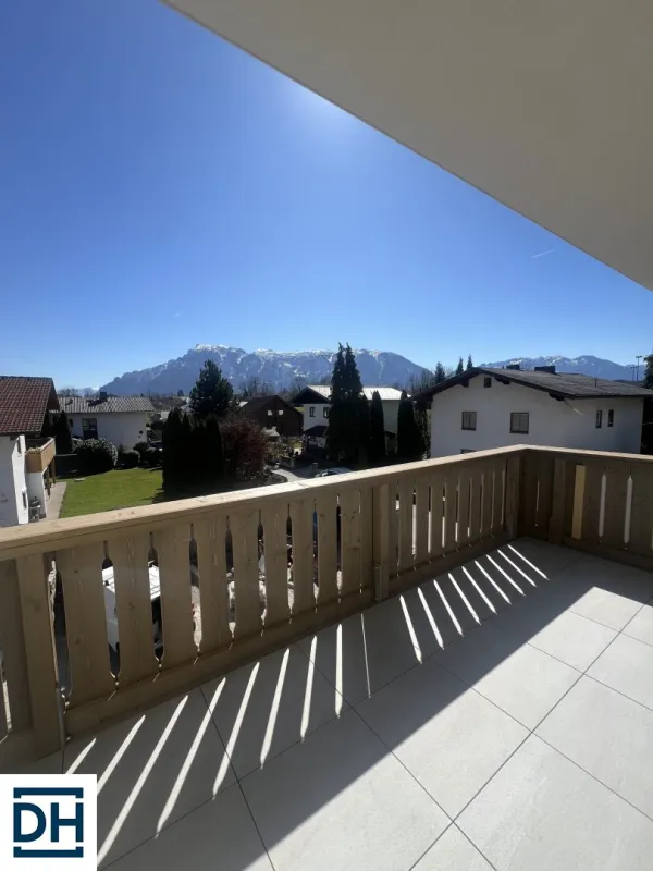 NEUBAU 3 Zi. WOHNUNG MIT ZWEI BALKONEN UND BERGBLICK IN TOPLAGE WALS - Bild 1