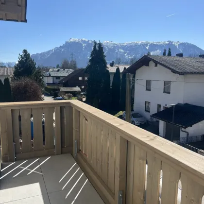 NEUBAU 3 Zi. WOHNUNG MIT ZWEI BALKONEN UND BERGBLICK IN TOPLAGE WALS - Bild 2