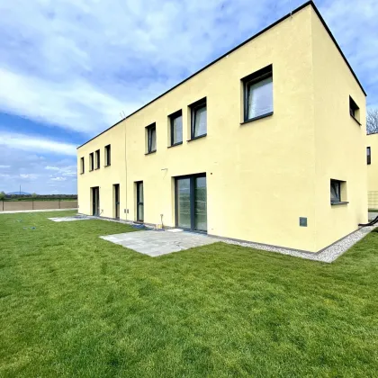 !!HERBSTAKTION!! Ca. 7 Autominuten von Neufeld a. d. Leitha I Exklusives Neubauprojekt I großzügige Freiflächen I grüne Ruhelage I TOP-Ausstattung - Bild 2