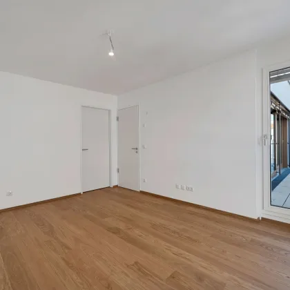 The Temptation: 2-Zimmer Erstbezug mit großer Dachterrasse - Nähe Kutschkermarkt - Bild 3