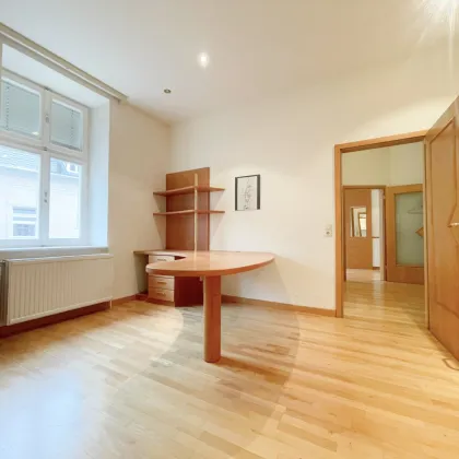 Ordination im Zentrum Badens - 12 EUR / m² - inkl. Parkplatz - Bild 2